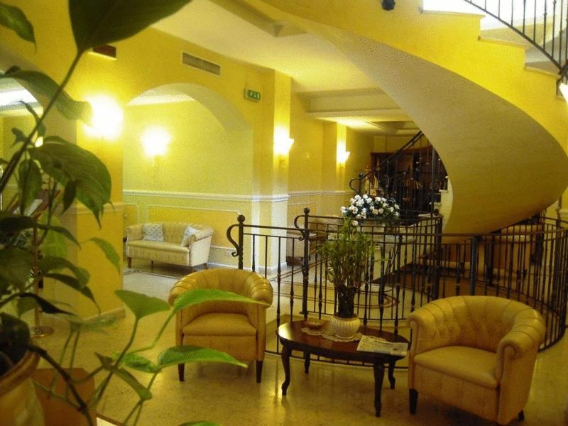 Hotel Corallo ฟรานคาวิลลา อัลมาเร ภายนอก รูปภาพ