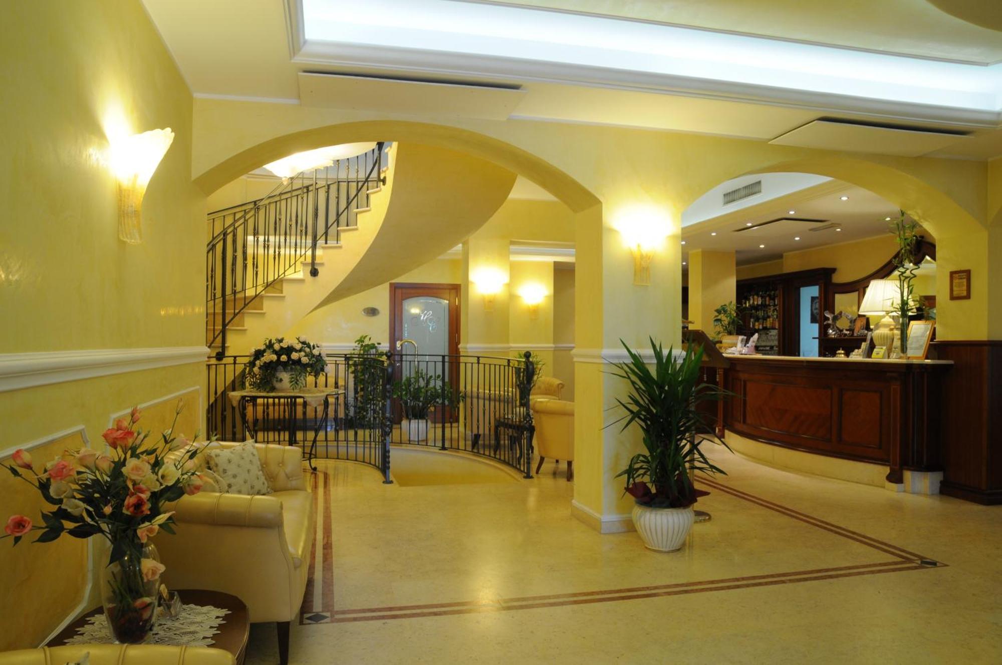 Hotel Corallo ฟรานคาวิลลา อัลมาเร ภายนอก รูปภาพ