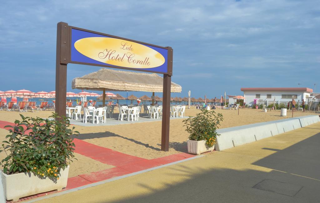 Hotel Corallo ฟรานคาวิลลา อัลมาเร ภายนอก รูปภาพ