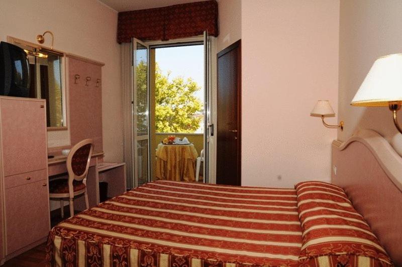 Hotel Corallo ฟรานคาวิลลา อัลมาเร ภายนอก รูปภาพ